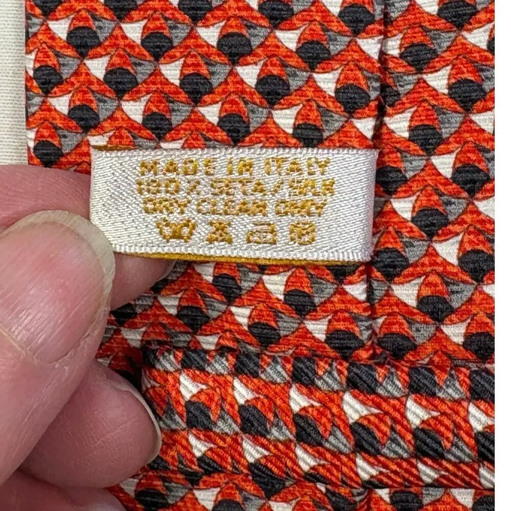 Bvlgari Geometric Print Seven Fold Tie Red 100% Silk Made in Italy